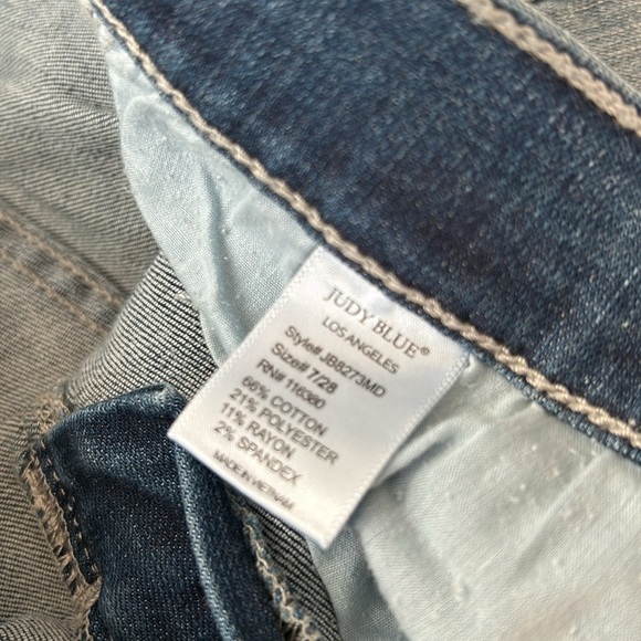 Judy Blue Relaxed Fit Distressed Jeans - Picture 8 of 8